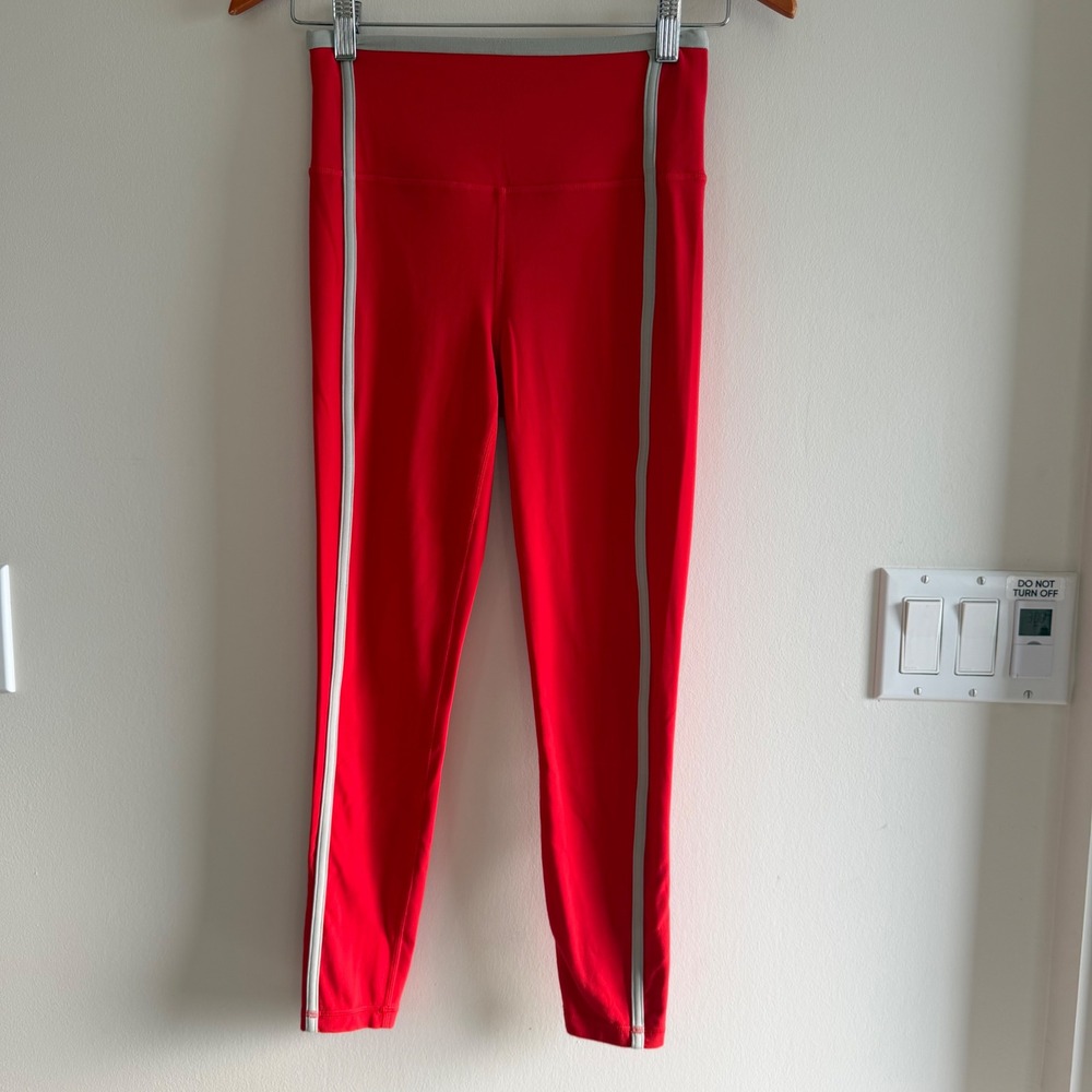 Athleta Ultra High Rise Elation 7/8 Tight Red Grey Stripe Womens XS Leggings